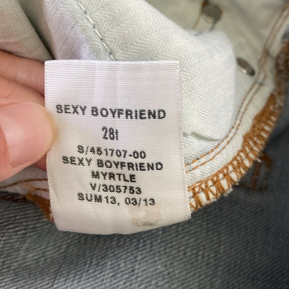 Gap Sexy Boyfriend Jeans Distressed, Lighter Wash, Size 28 Tall - Picture 7 of 11